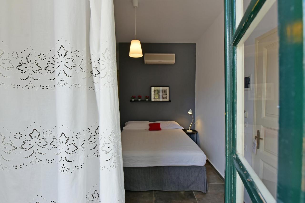 Piteoussa Rooms Гідра Екстер'єр фото
